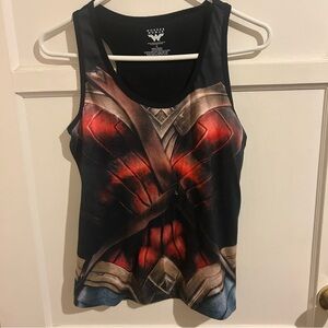 Wonder Woman Armor Hot Topic Tank Top M